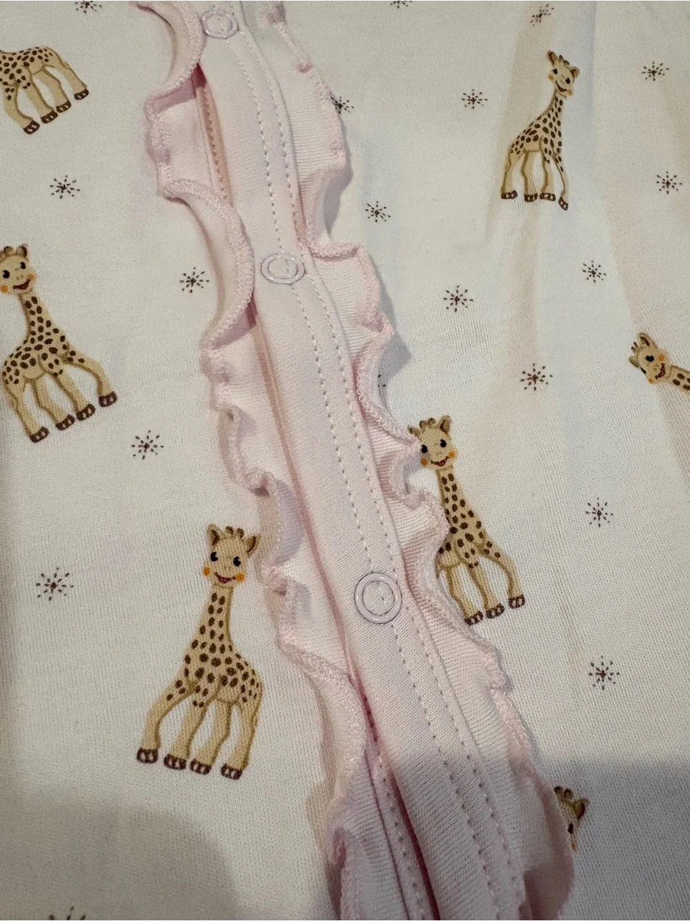 Kissy Kissy NWT Pink Giraffe-Print Baby One-Piece Footed Sleeper